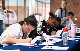 Students write thank you notes to donors