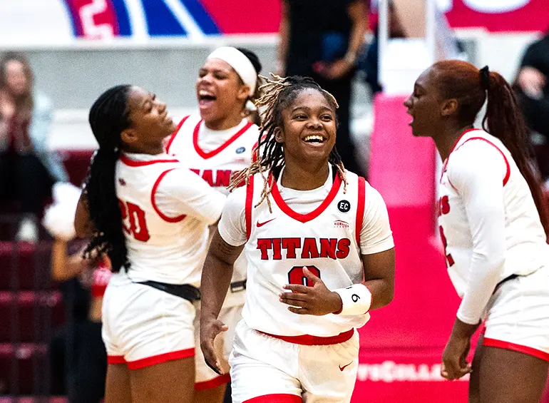 WOMEN'S BASKETBALL