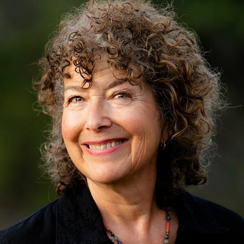 nina simmons headshot