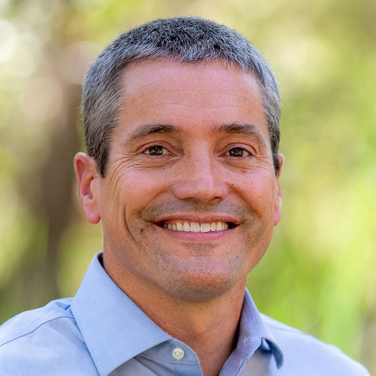 wade crowfoot headshot