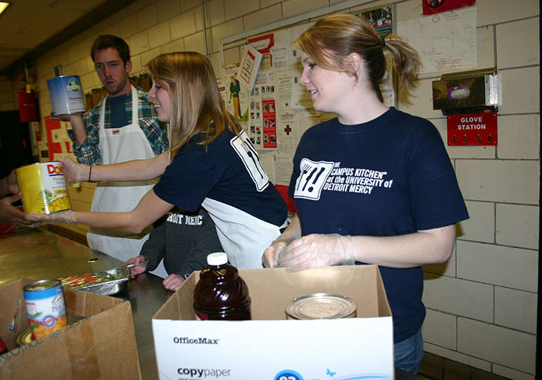 Campus kitchen photo.