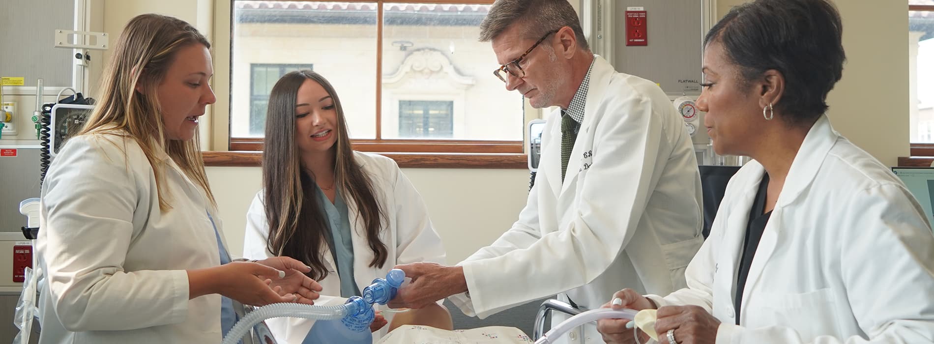 students for crna in simulation