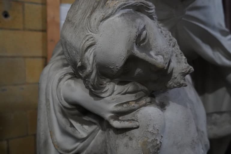Jesus' face on Pieta statue